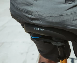Close-up of a Terry Anatomica saddle with BASF shock absorber